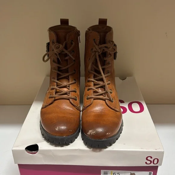 So combat boot size 6.5 - Picture 3 of 9